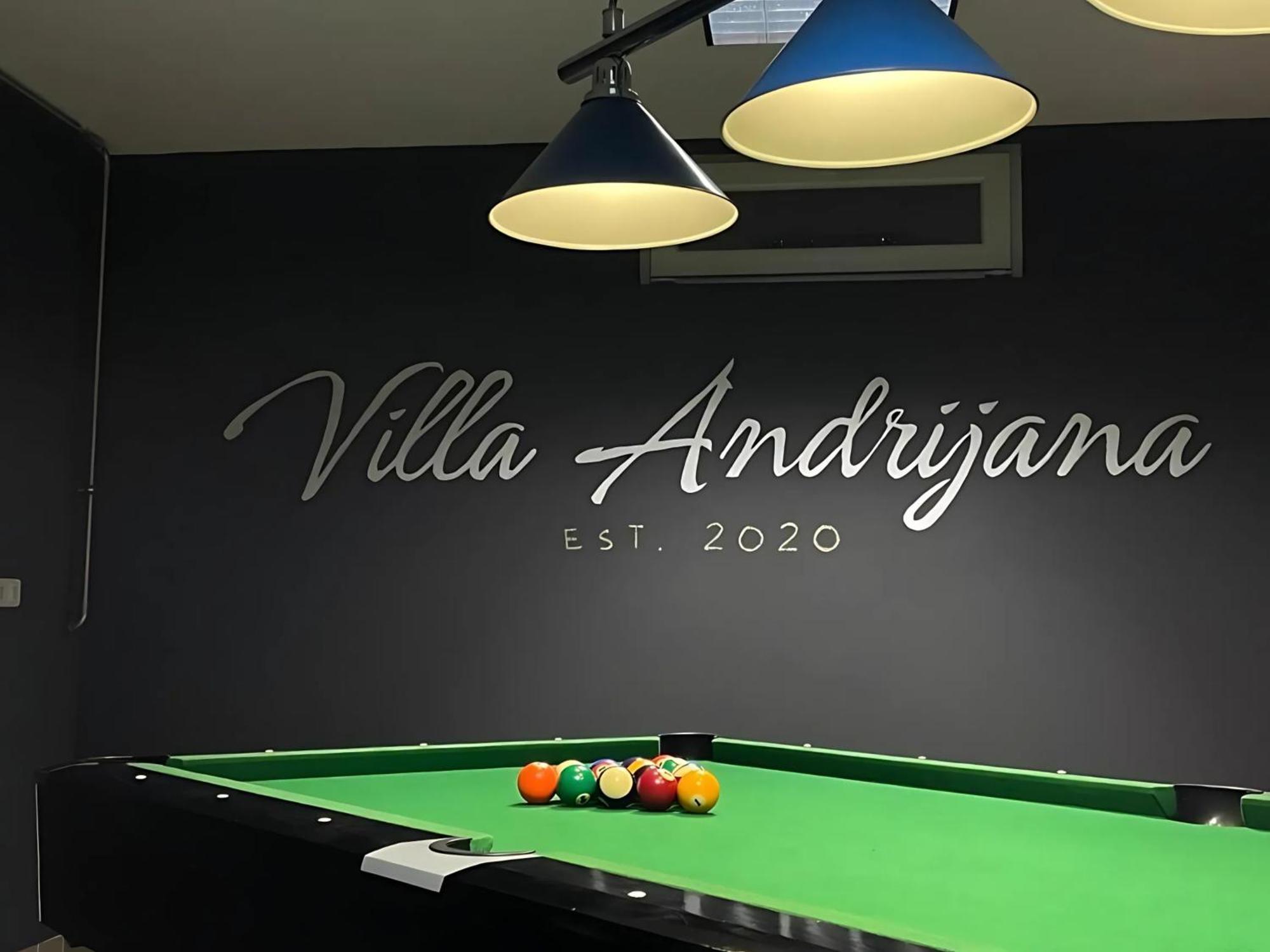 Kaštela Villa Andrijana - Exclusively Yours - Family Getaway With Private Pool מראה חיצוני תמונה
