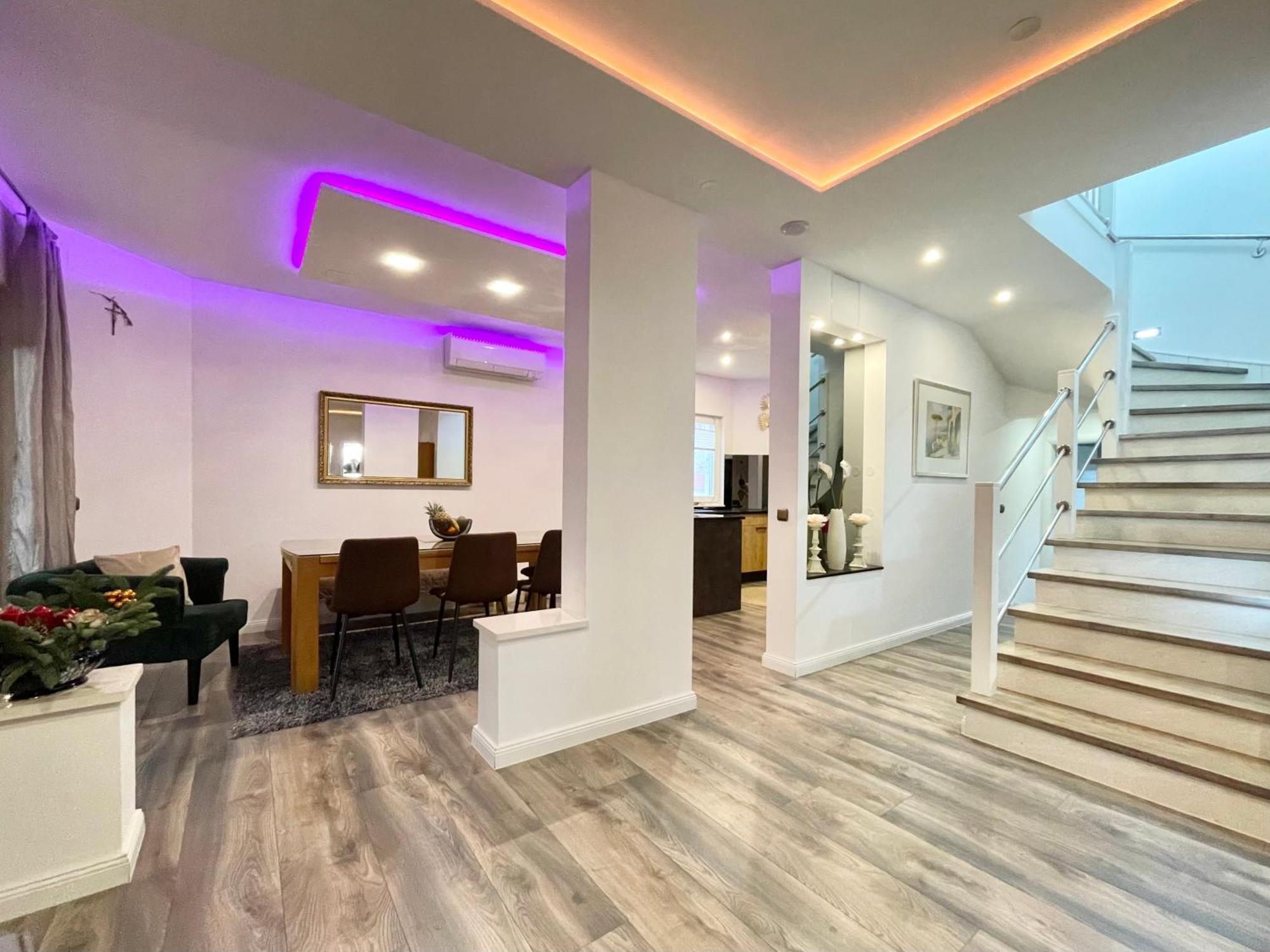 Kaštela Villa Andrijana - Exclusively Yours - Family Getaway With Private Pool מראה חיצוני תמונה